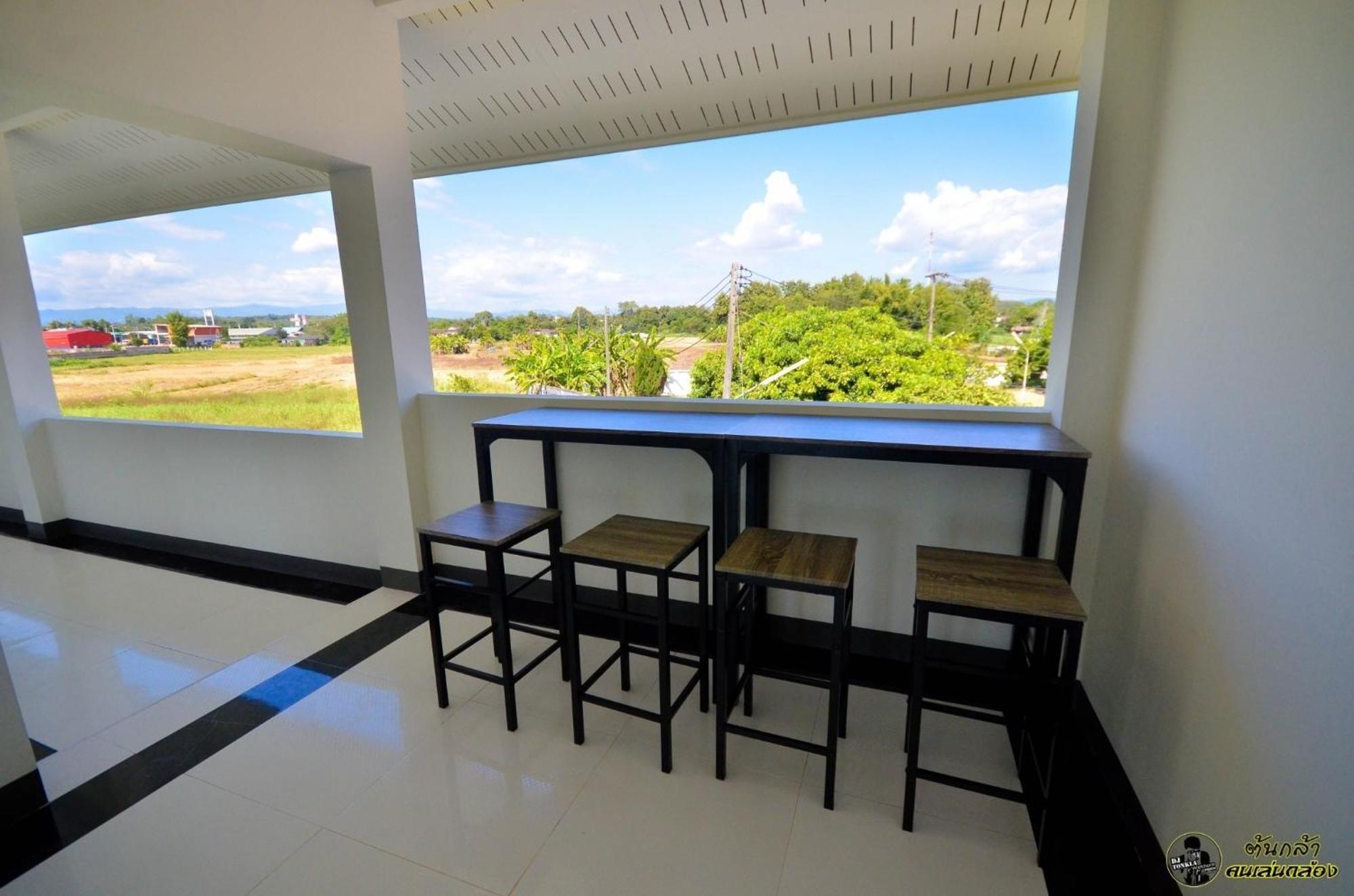แอ่ว-ดีld Hotel&Residences Ngao Exterior foto