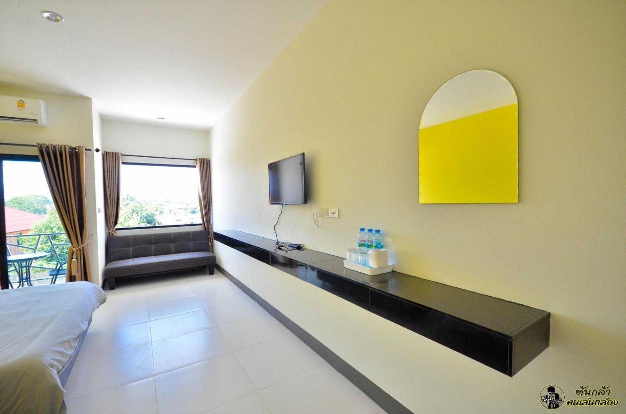 แอ่ว-ดีld Hotel&Residences Ngao Exterior foto