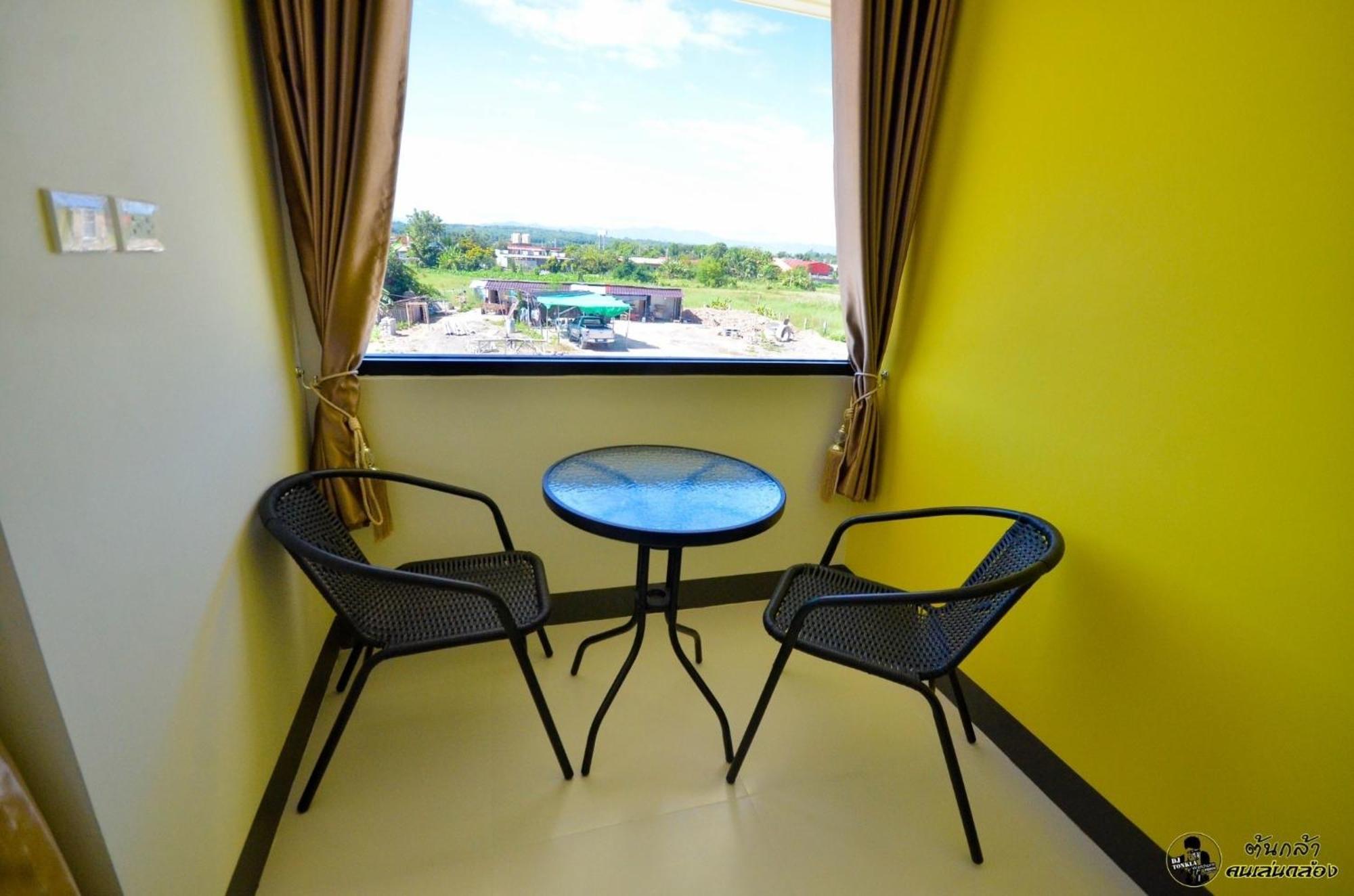 แอ่ว-ดีld Hotel&Residences Ngao Exterior foto